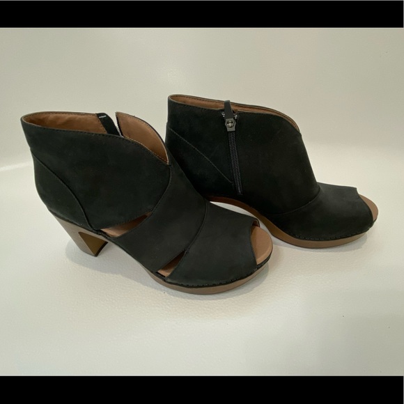 dansko delphina size 37